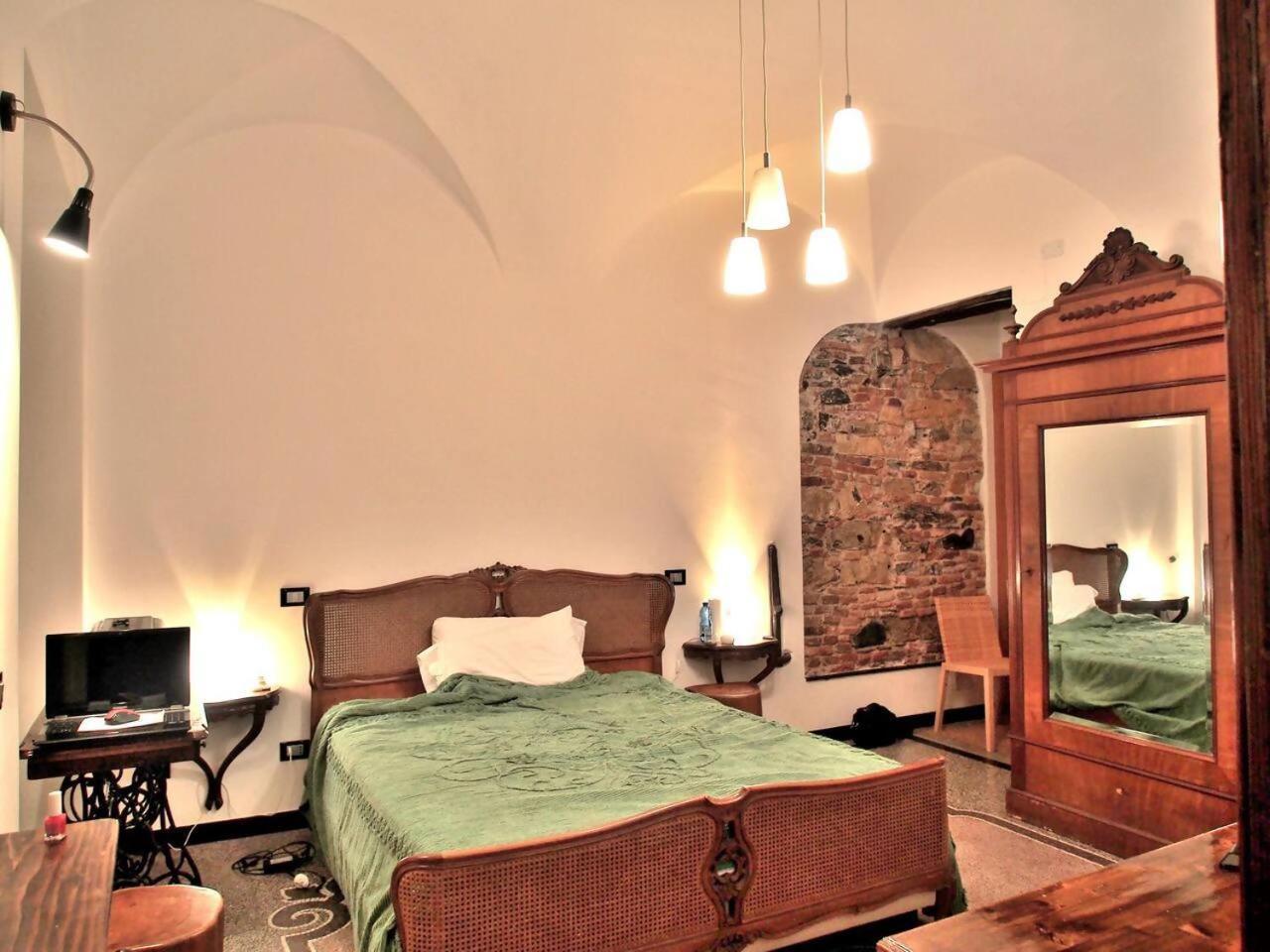 Lovingenoa Old Stone Apartment Bagian luar foto