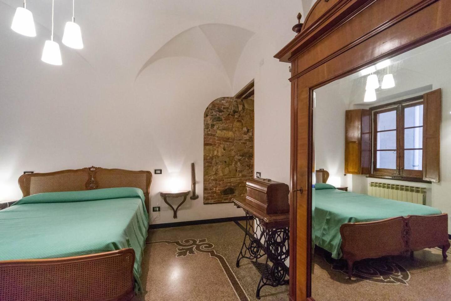 Lovingenoa Old Stone Apartment Bagian luar foto