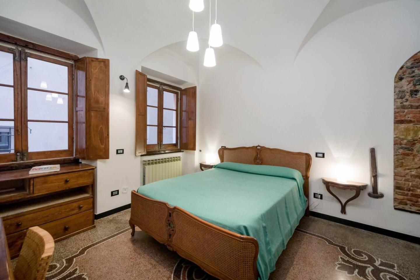 Lovingenoa Old Stone Apartment Bagian luar foto