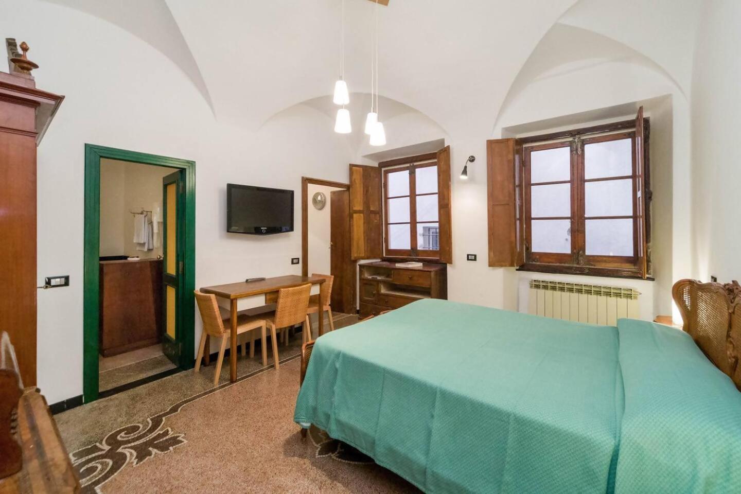 Lovingenoa Old Stone Apartment Bagian luar foto