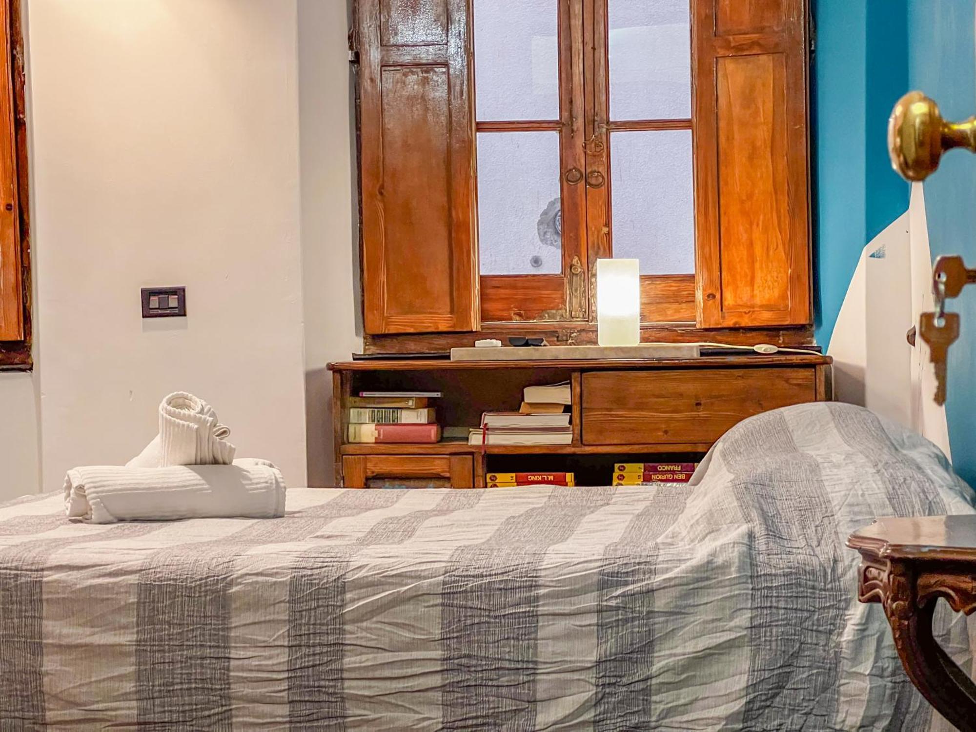 Lovingenoa Old Stone Apartment Bagian luar foto