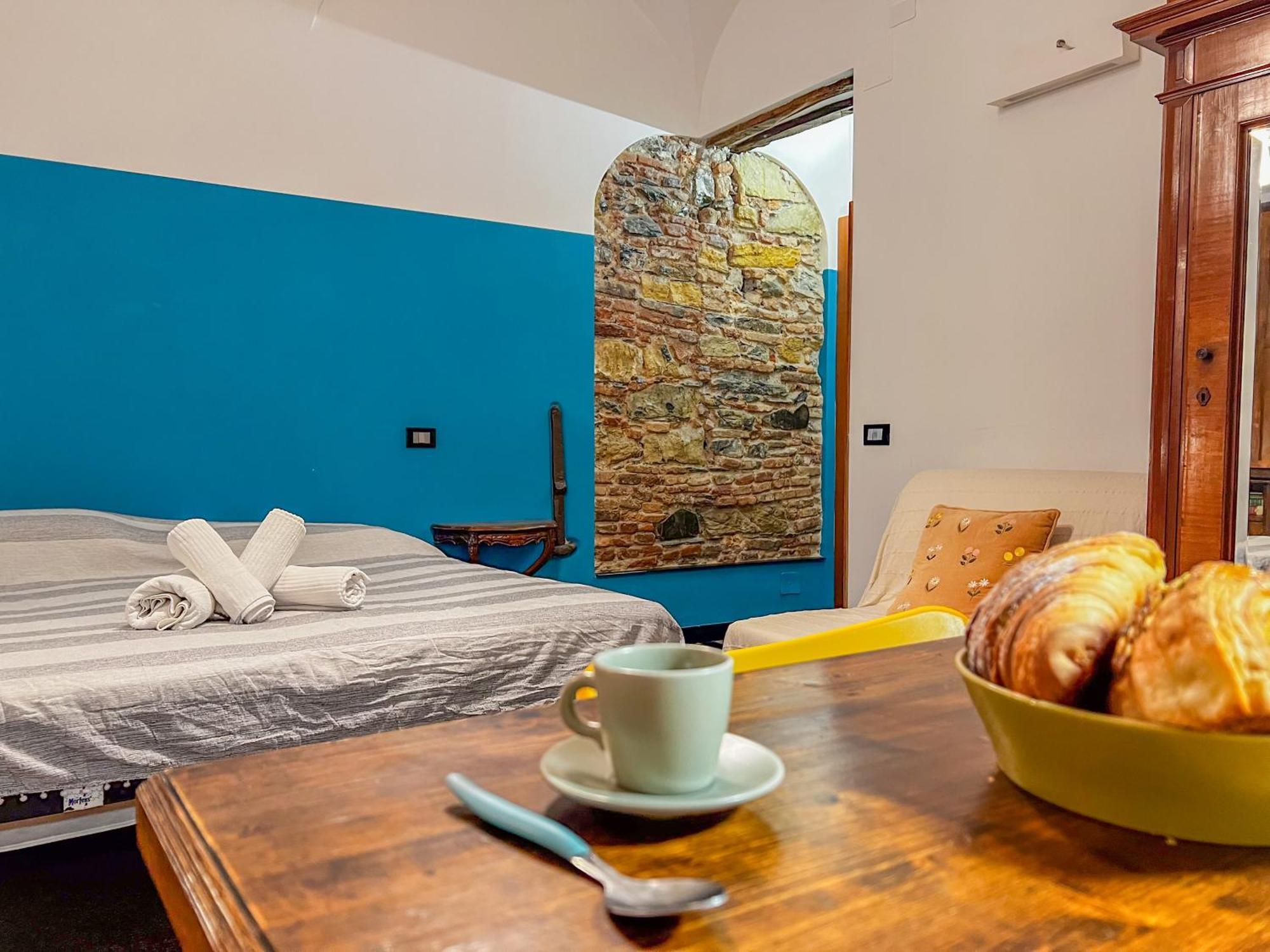Lovingenoa Old Stone Apartment Bagian luar foto
