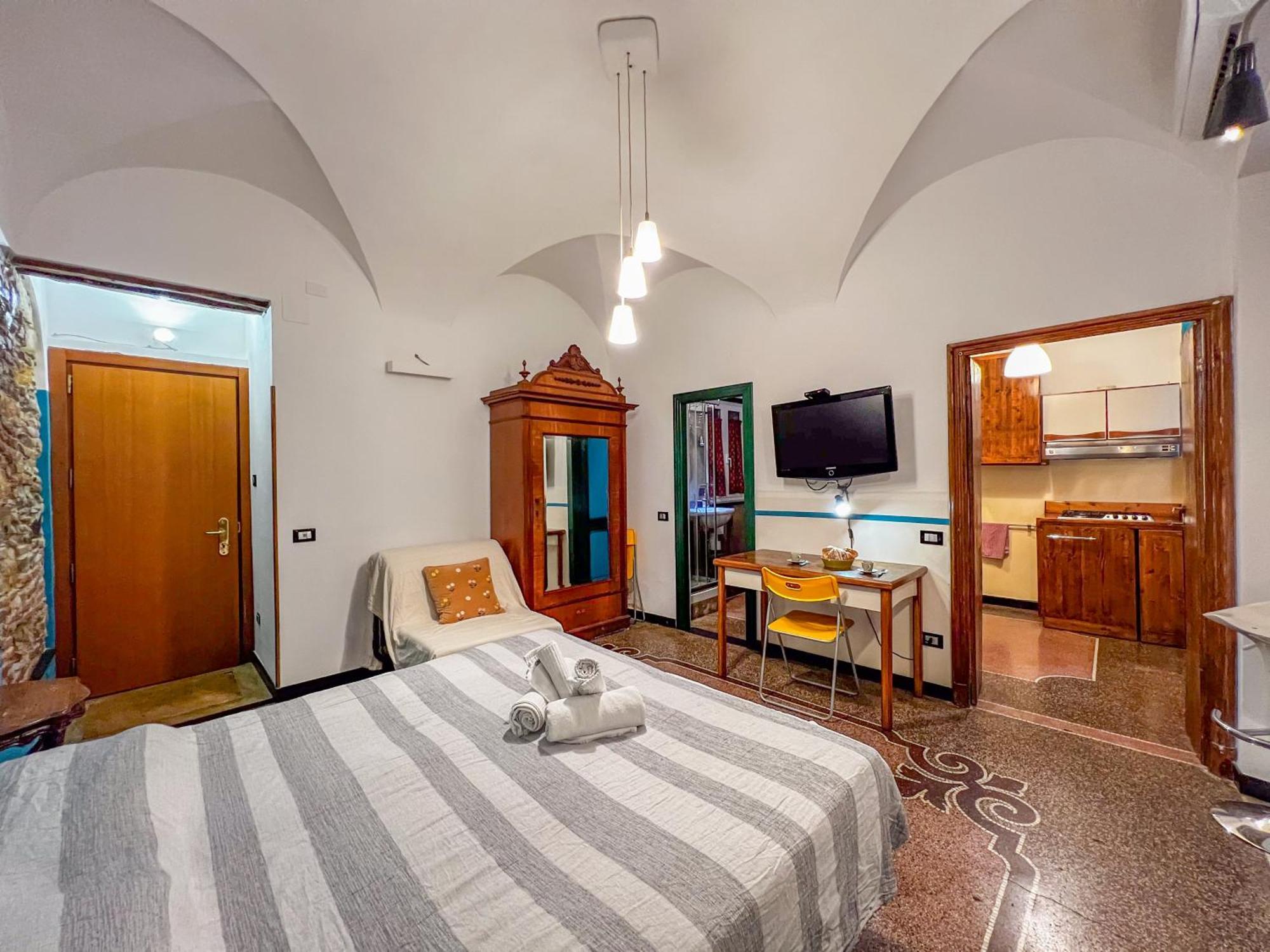 Lovingenoa Old Stone Apartment Bagian luar foto