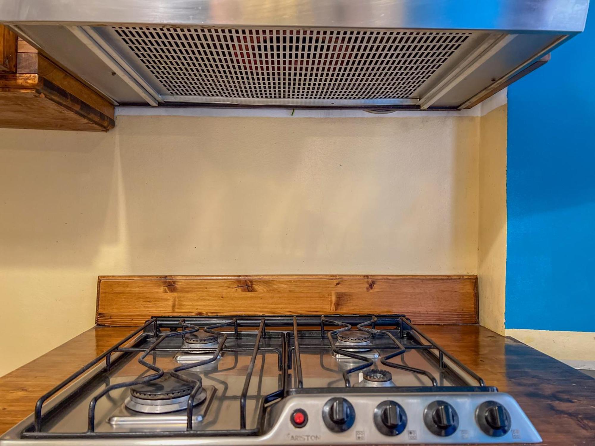 Lovingenoa Old Stone Apartment Bagian luar foto
