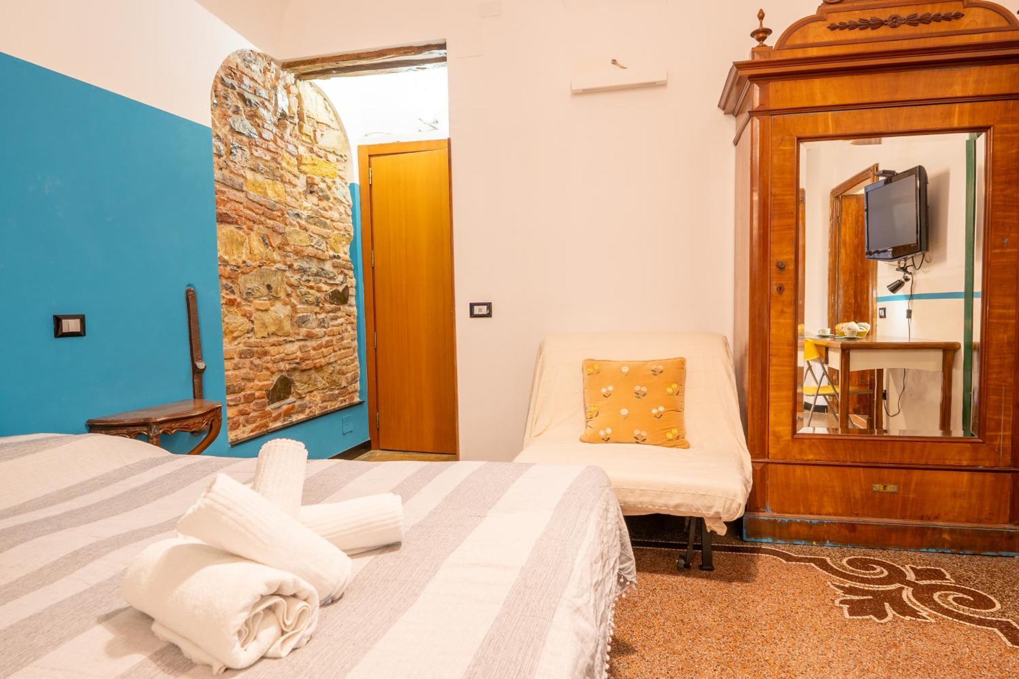 Lovingenoa Old Stone Apartment Bagian luar foto