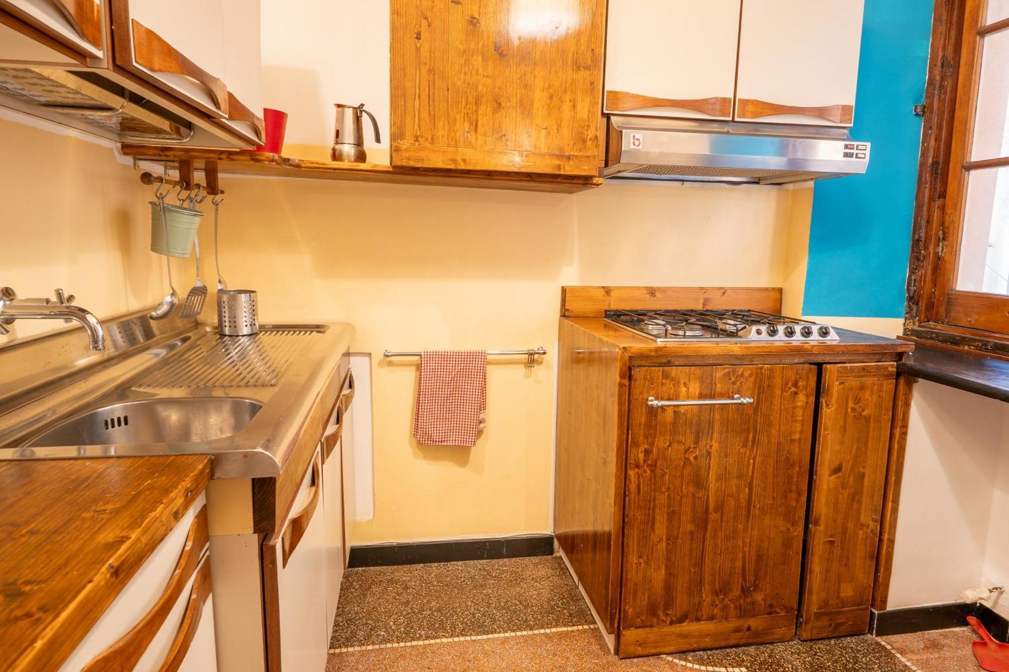 Lovingenoa Old Stone Apartment Bagian luar foto