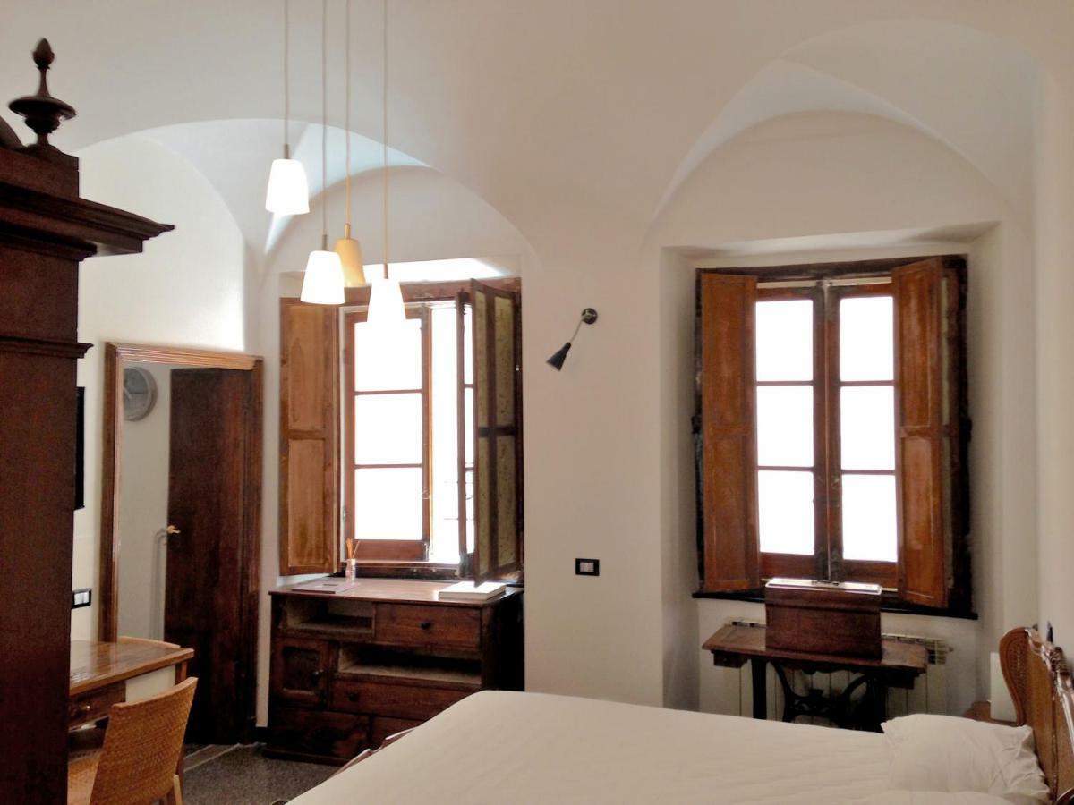 Lovingenoa Old Stone Apartment Bagian luar foto
